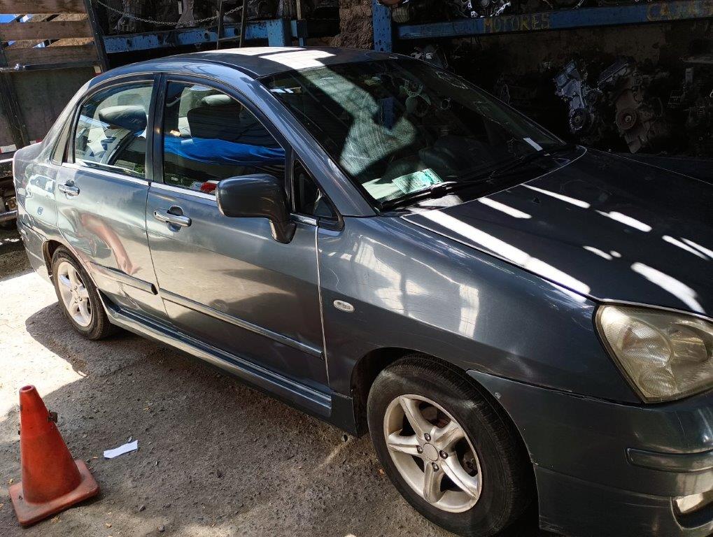  Suzuki AERIO 2004    EN DESARME